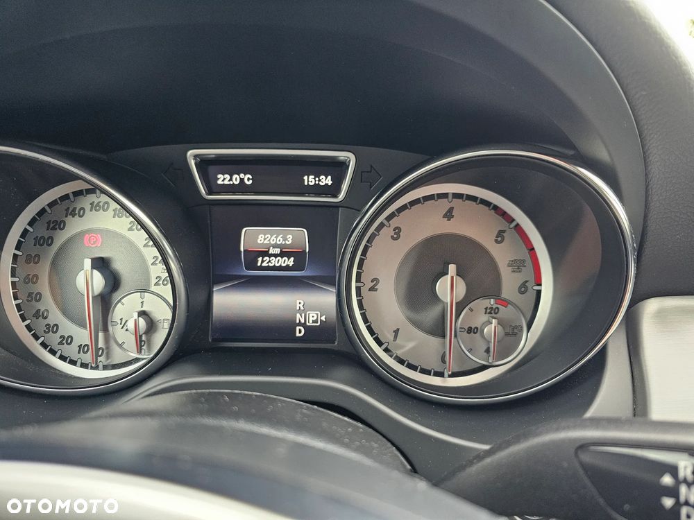 Mercedes-Benz GLA 200 (CDI) d 4-Matic - 8