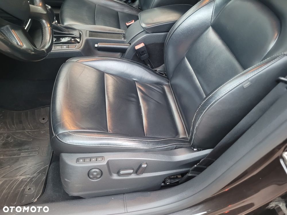 Skoda Superb 2.0 TDI Green tec DSG Elegance - 25