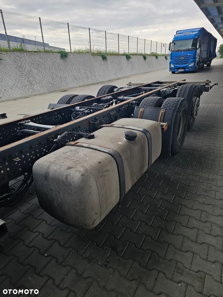 Mercedes-Benz ACTROS 2542 1833 - 4