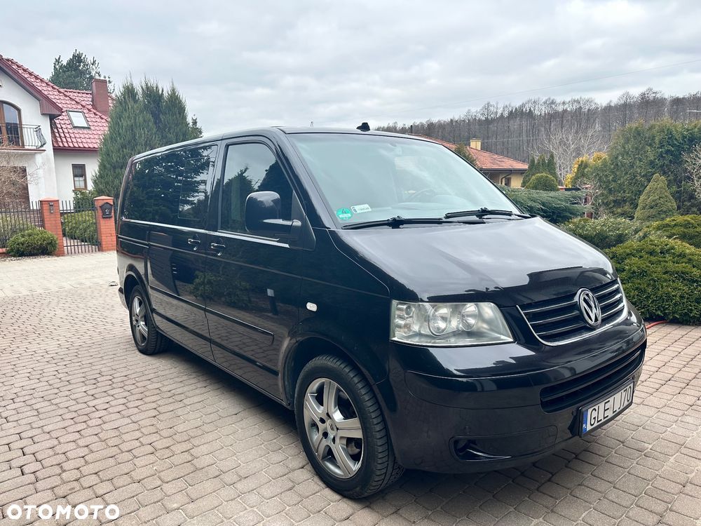 Volkswagen Multivan - 12