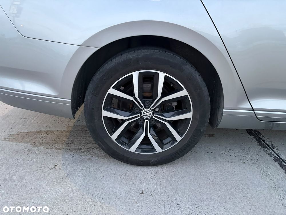 Volkswagen Passat 1.8 TSI BMT Comfortline - 8