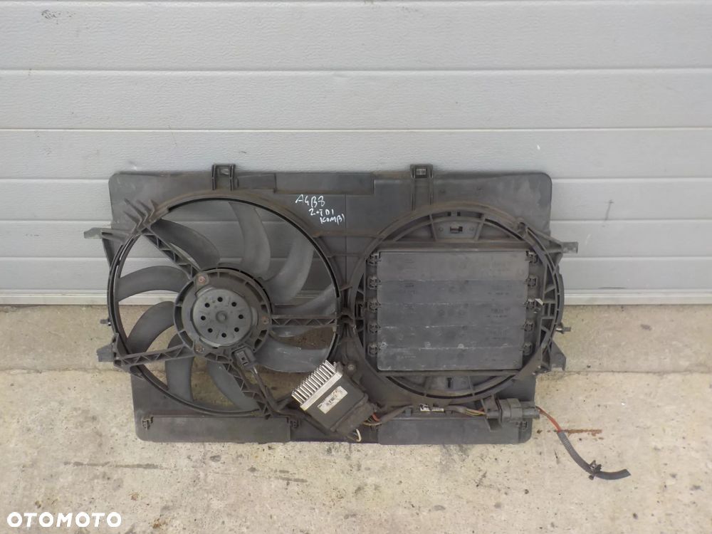 AUDI A4 B8 2.0 TDI WENTYLATOR CHŁODNICY - 1