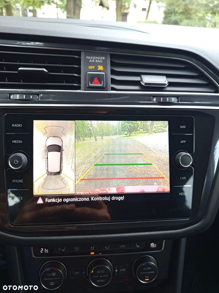 Volkswagen Tiguan Allspace - 16