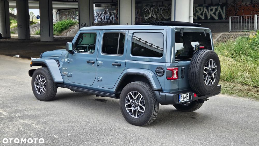 Jeep Wrangler - 4