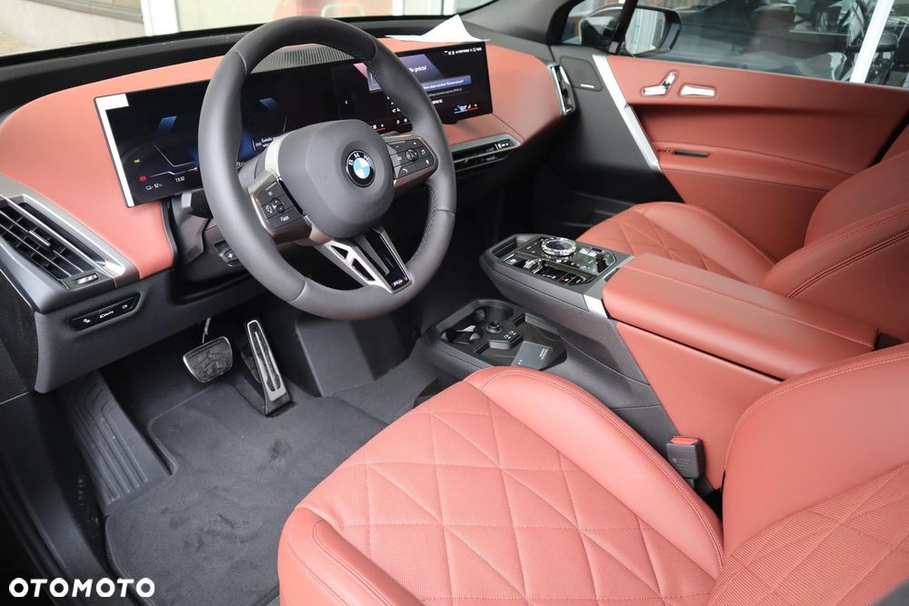 BMW iX - 9