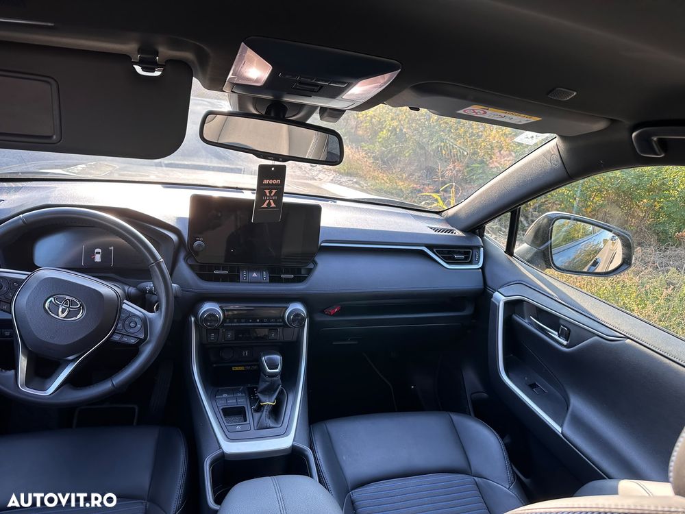 Toyota RAV4 - 6