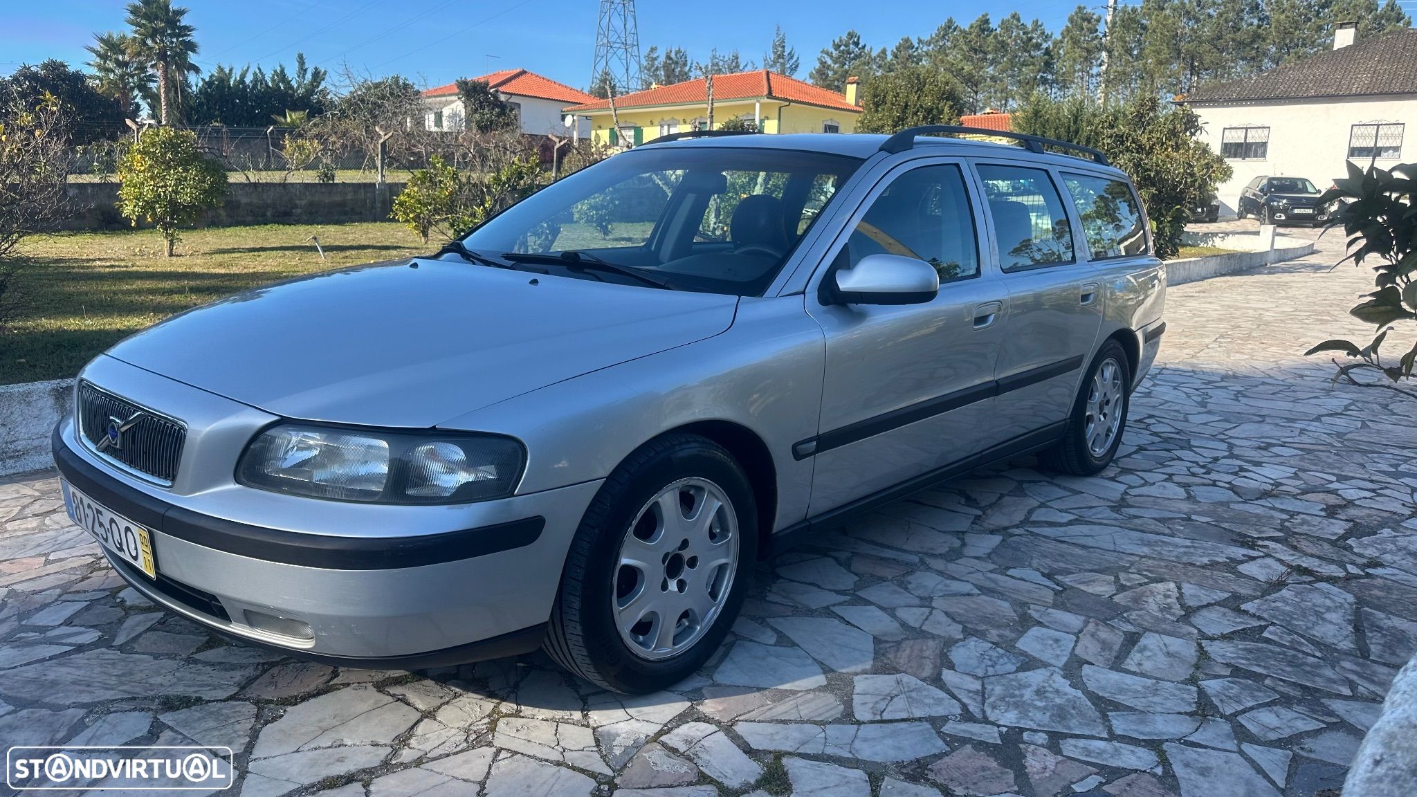 Volvo V70 - 1