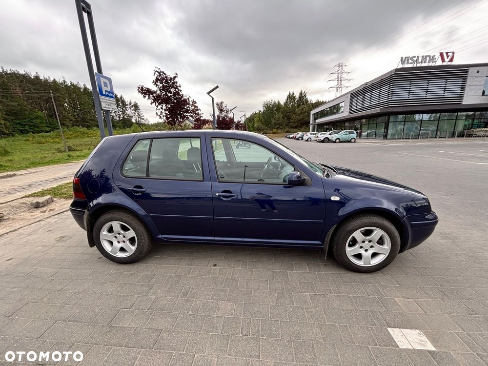 Volkswagen Golf 1.9 TDI Highline - 9