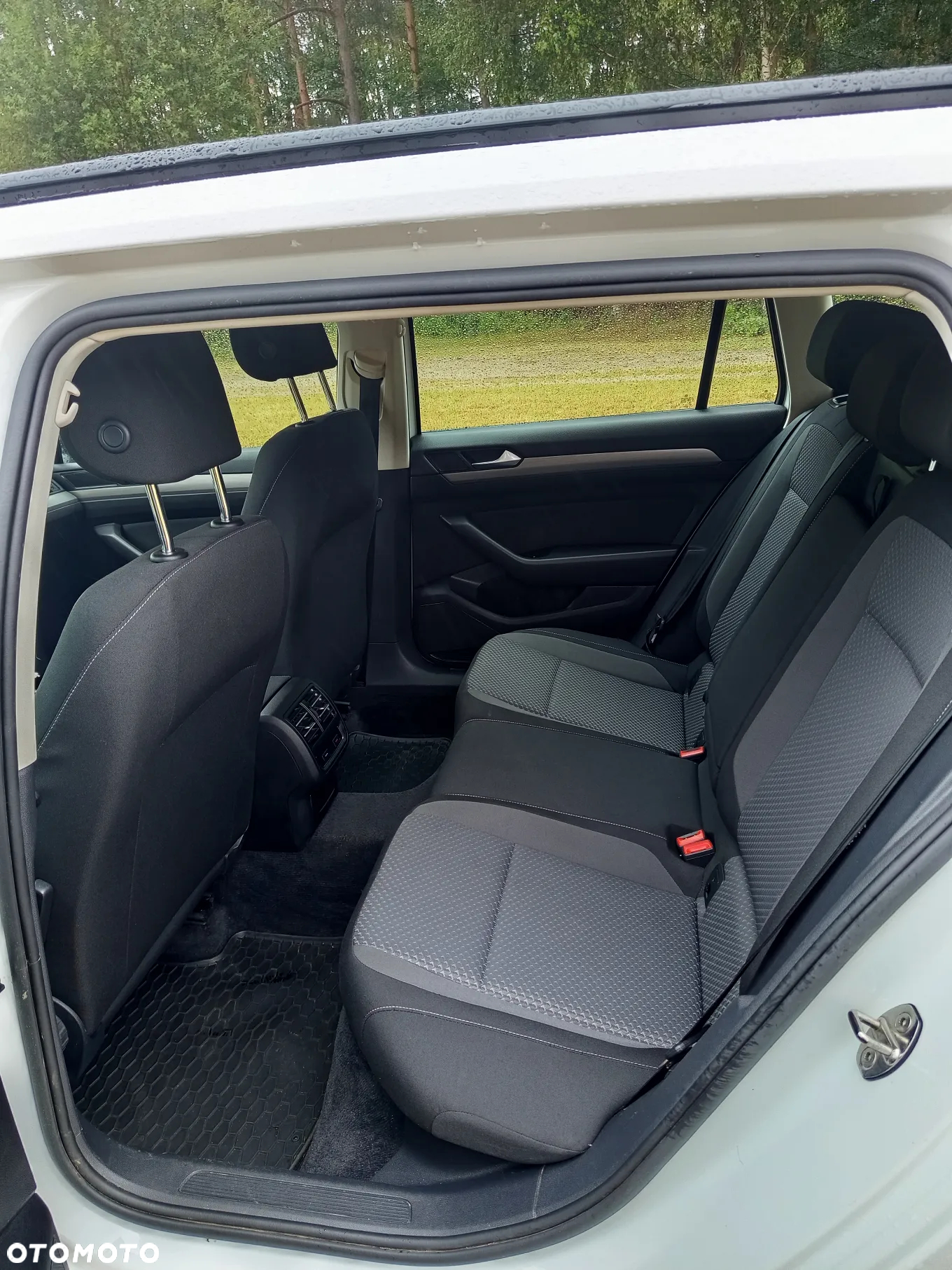Volkswagen Passat - 6