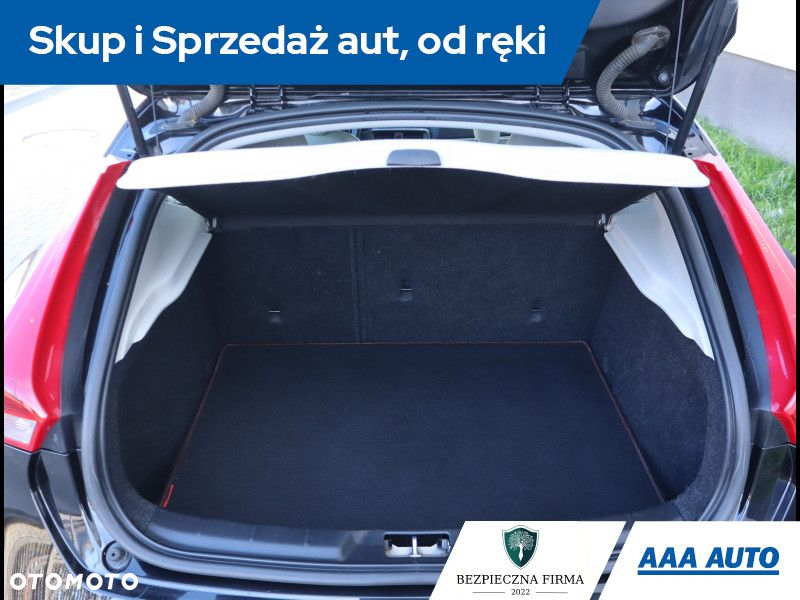 Volvo V40 - 14