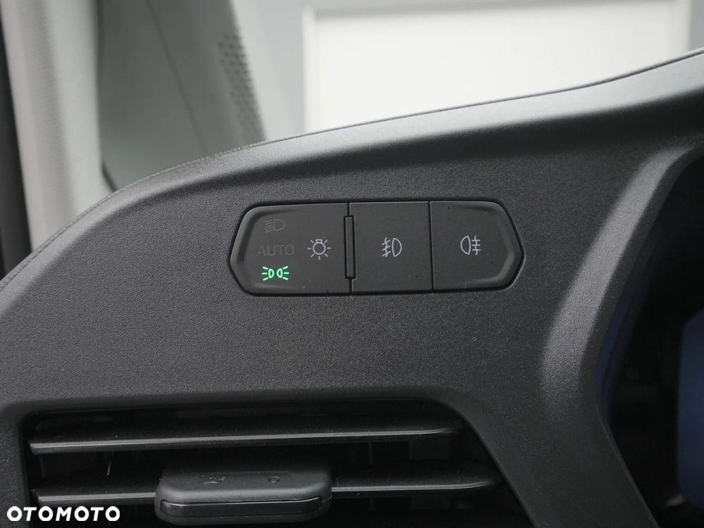 Ford Transit Connect Van 122 KM A7 Limited - 19