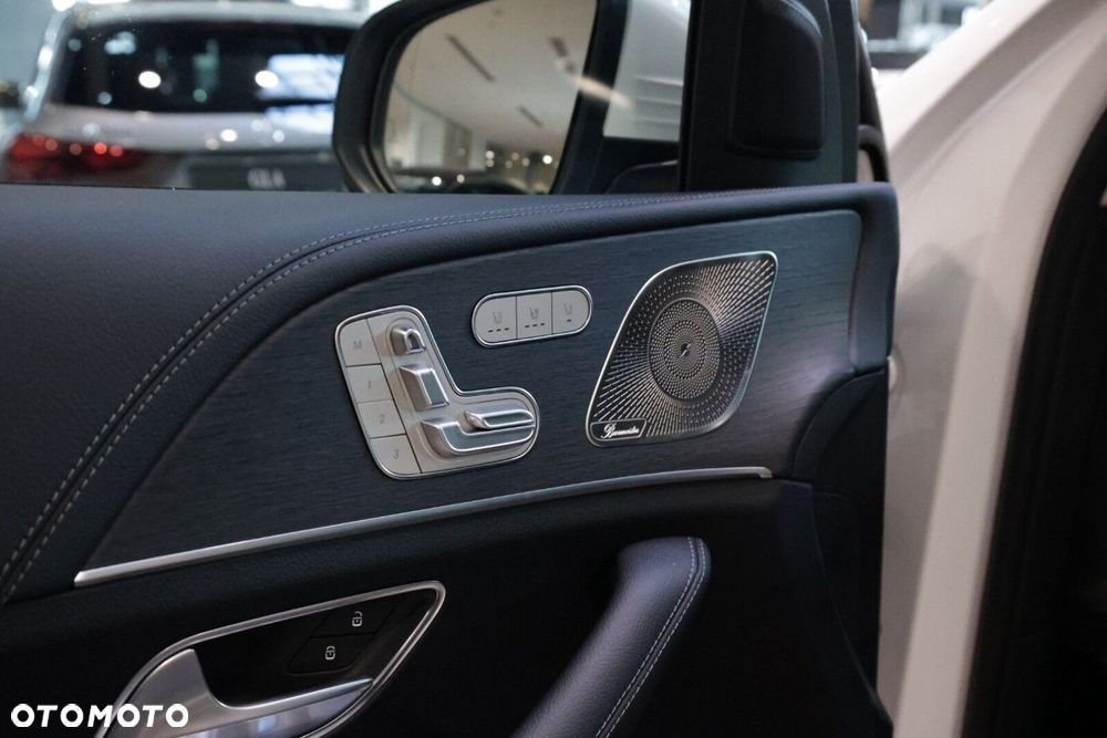 Mercedes-Benz GLS - 9