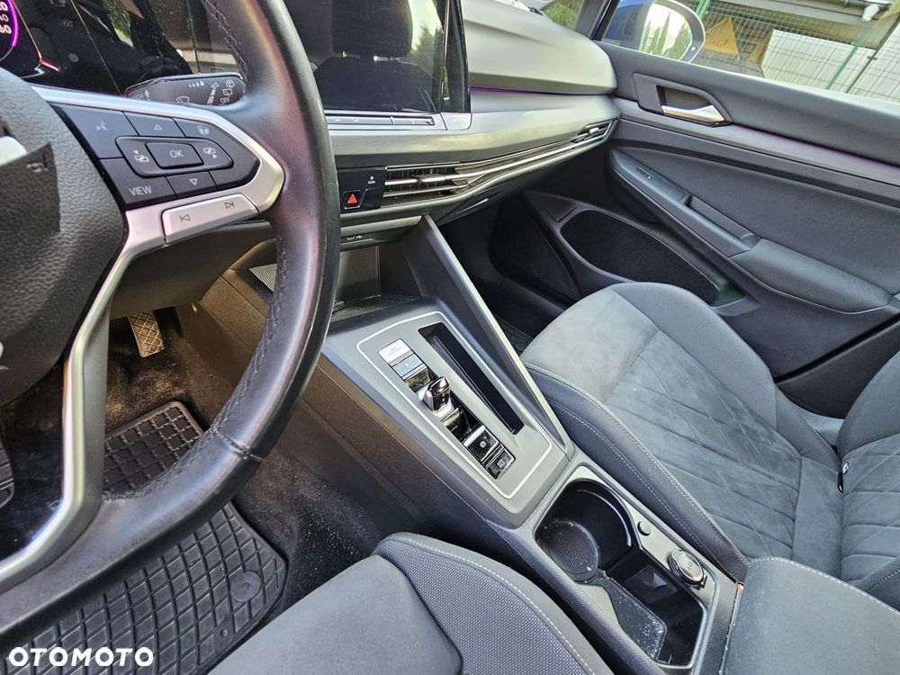 Volkswagen Golf 1.5 eTSI Style DSG - 29