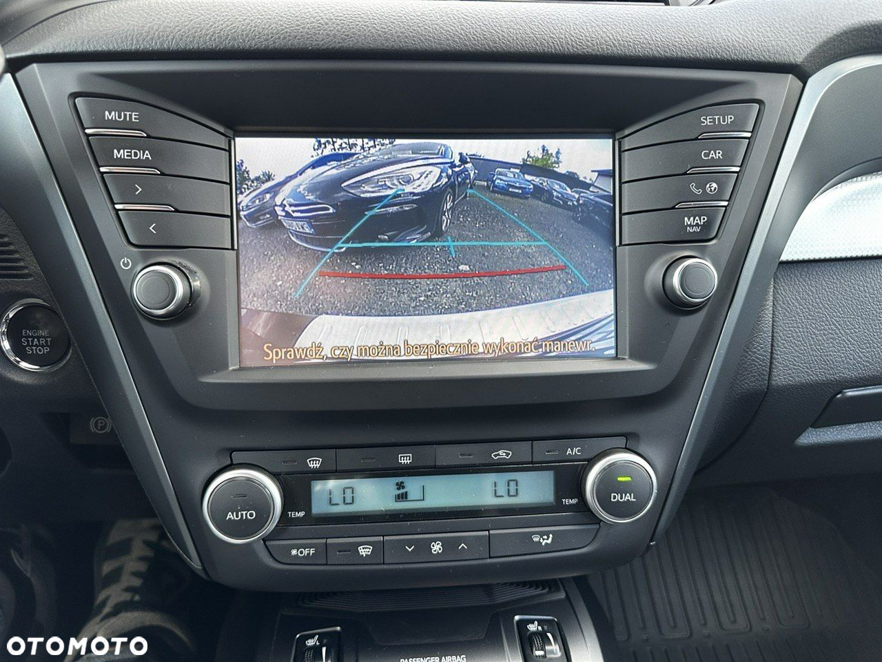 Toyota Avensis 2.0 D-4D Premium - 30