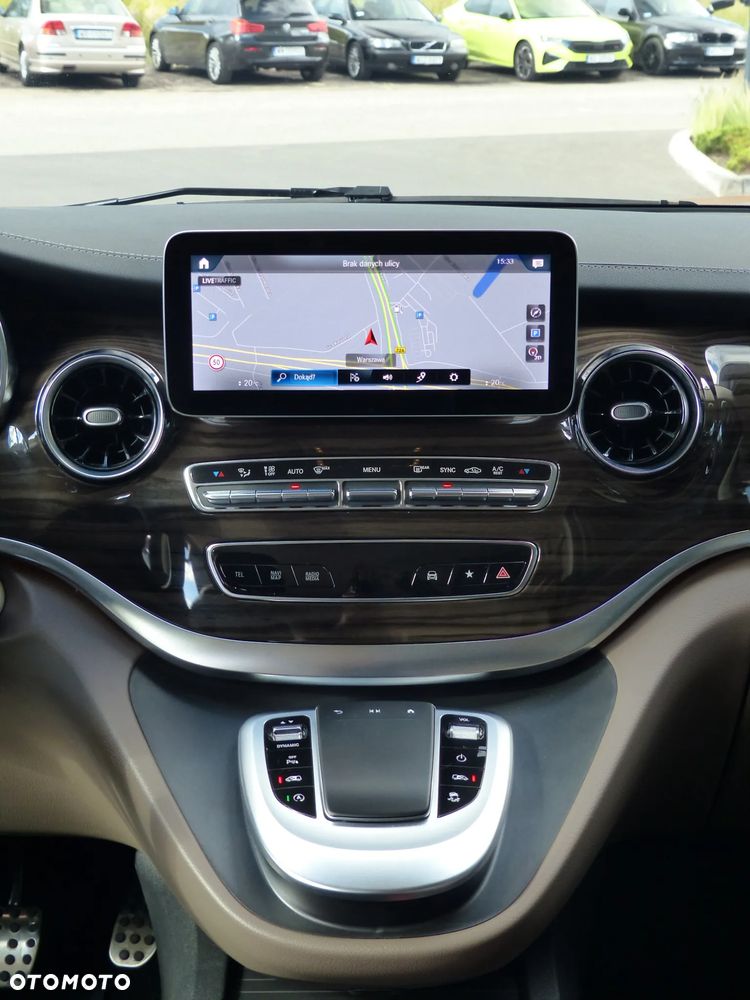 Mercedes-Benz Klasa V 300 d 4-Matic Avantgarde 9G-Tronic (d³ugi) - 25