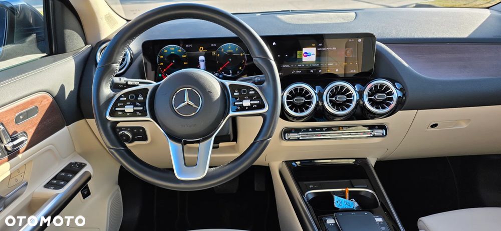 Mercedes-Benz GLA 250 4Matic 8G-DCT Progressive - 20