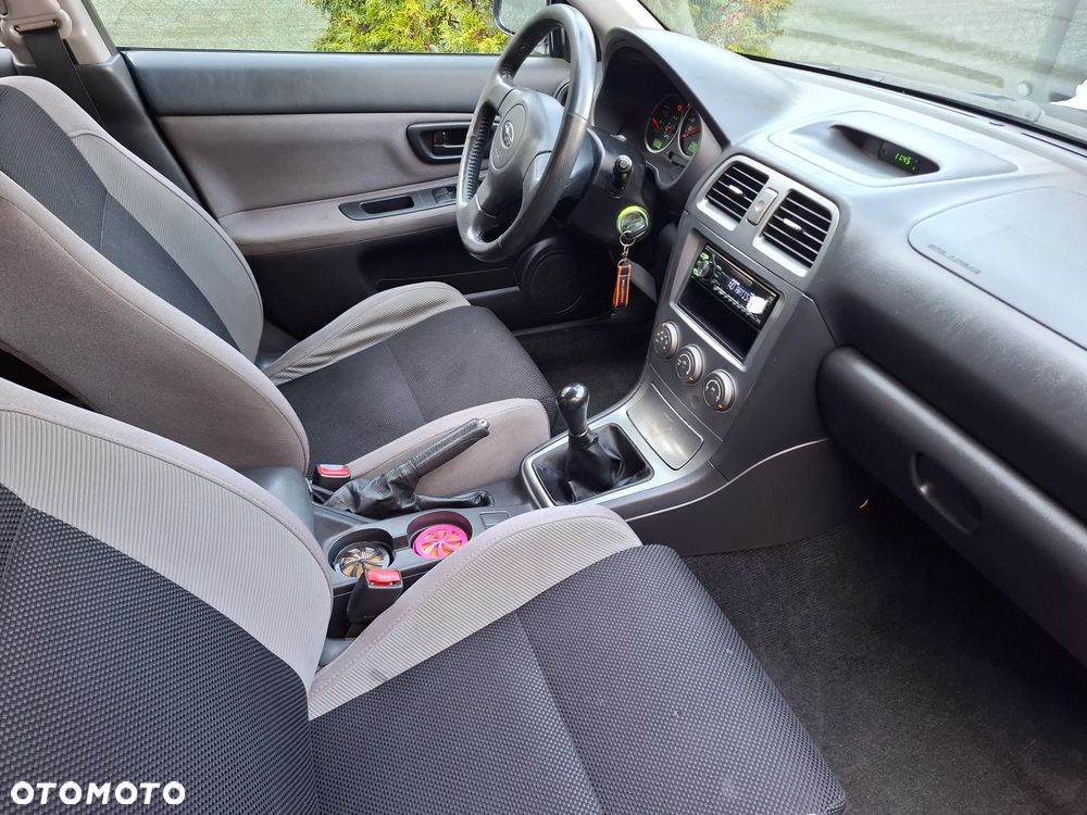 Subaru Impreza SW 2.0 RC - 25