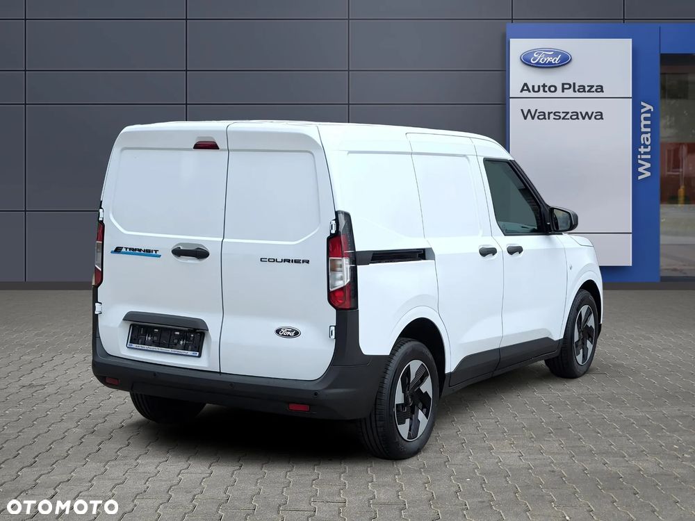 Ford Transit Courier - 5