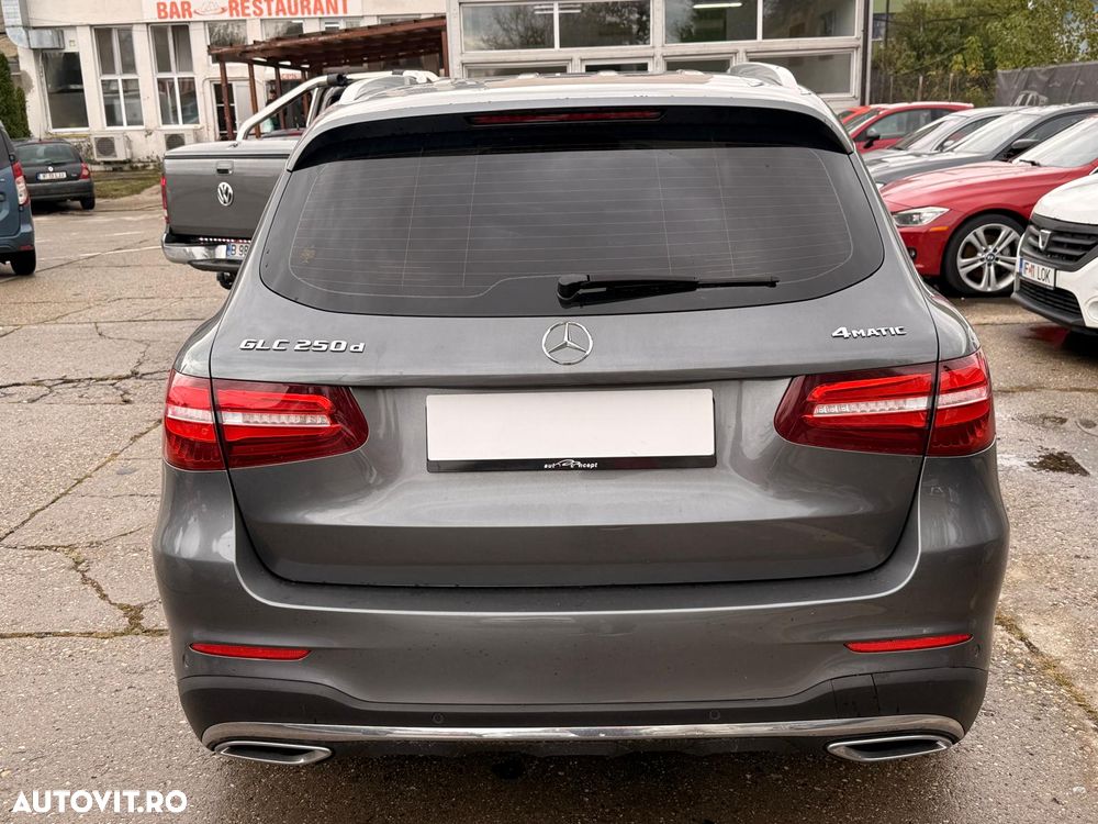 Mercedes-Benz GLC 250 d 4Matic 9G-TRONIC AMG Line - 6