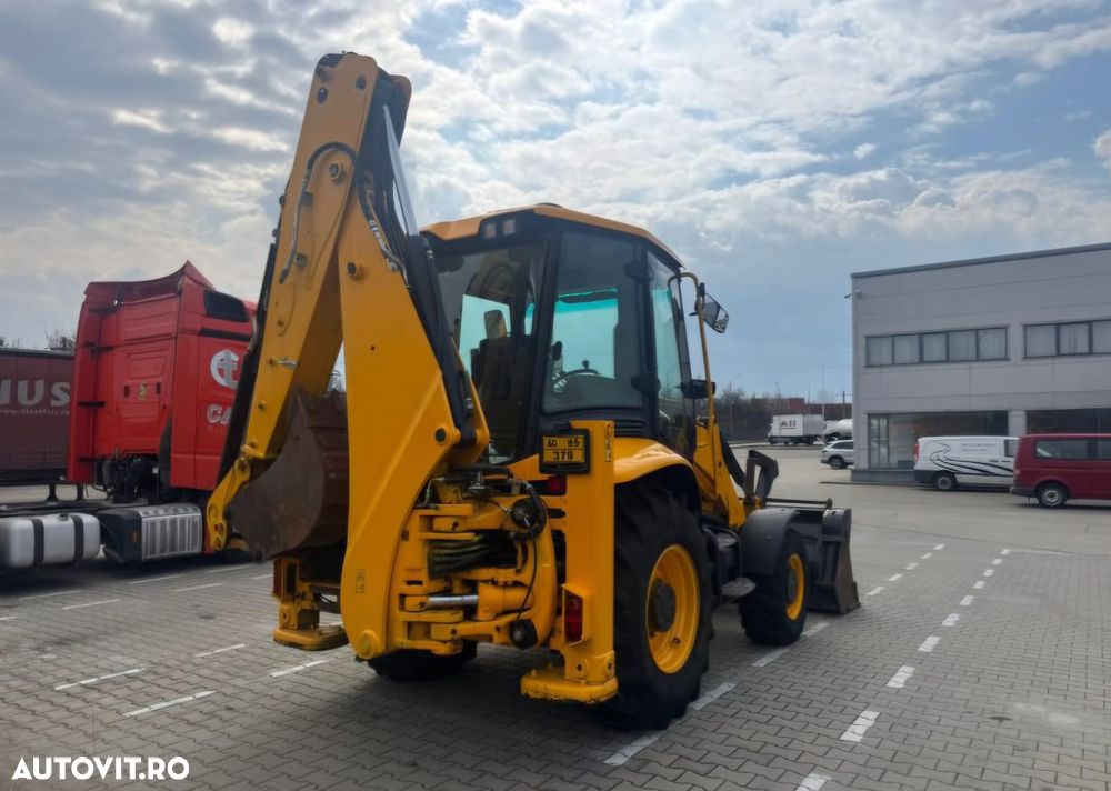 JCB 3CX - 4