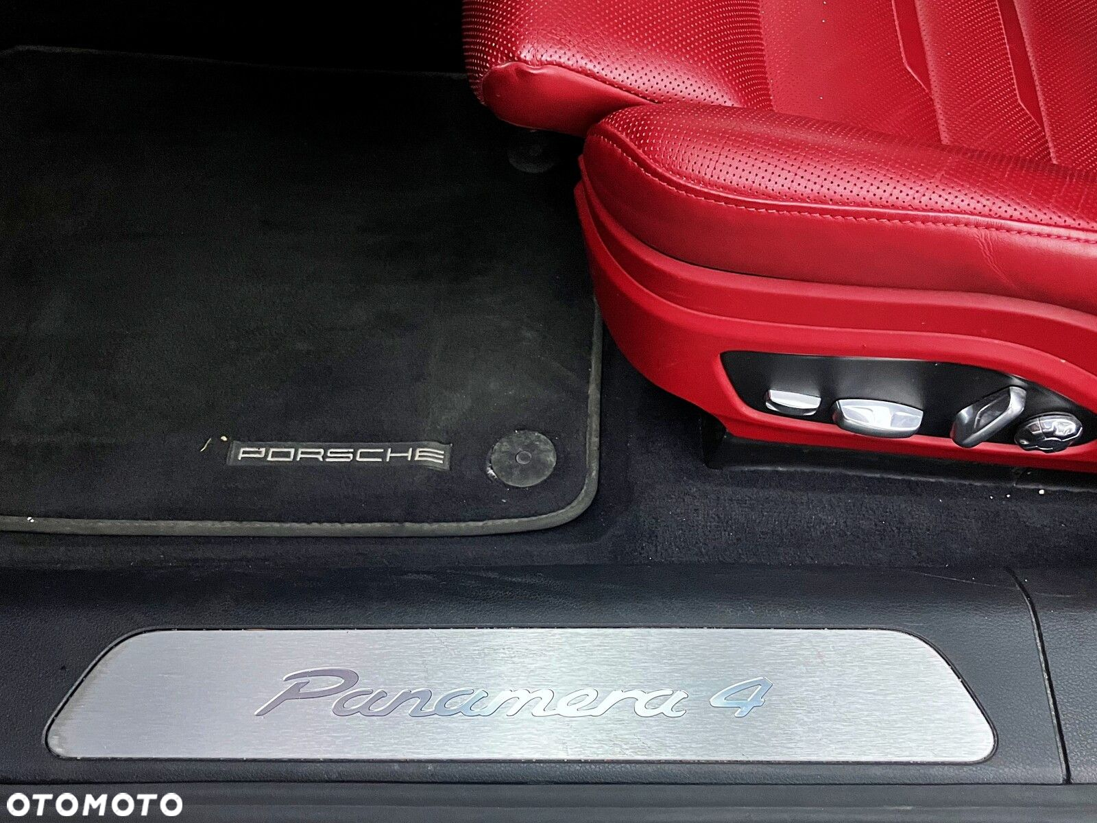 Porsche Panamera - 21