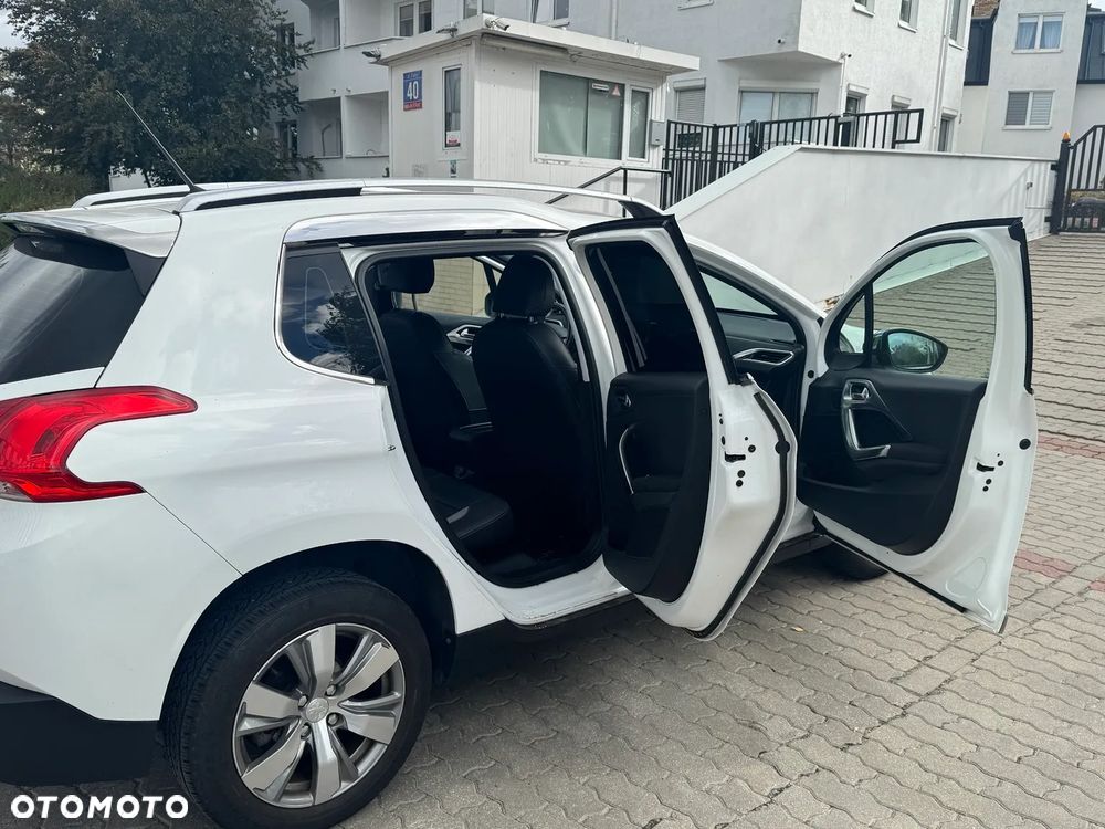 Peugeot 2008 - 18