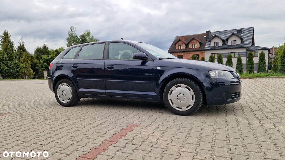 Audi A3 Sportback 1.6 Attraction - 11
