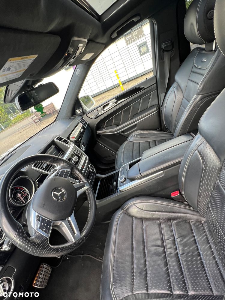 Mercedes-Benz GL - 12