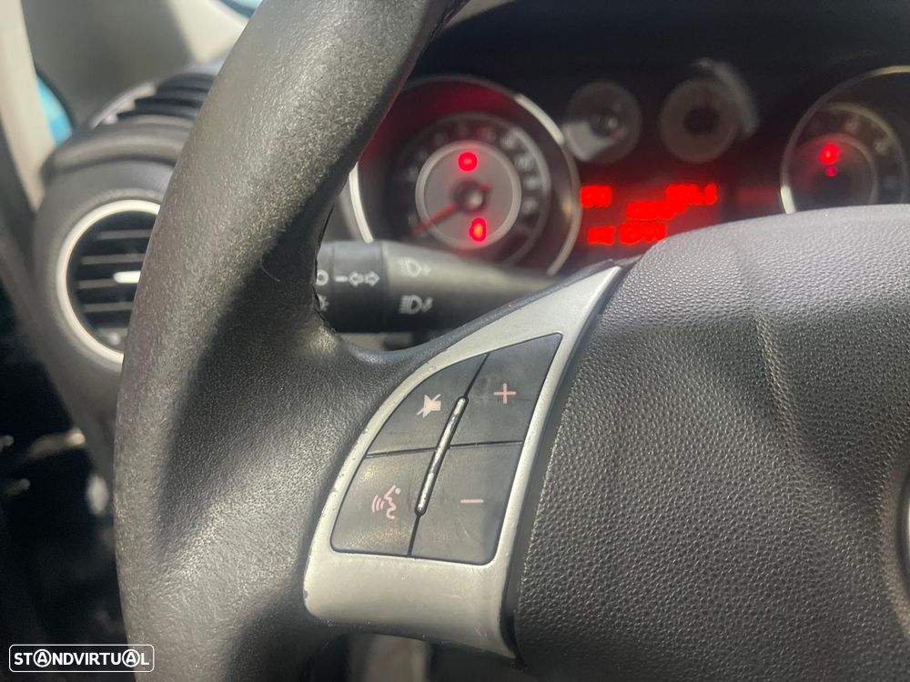 Fiat Grande Punto - 37