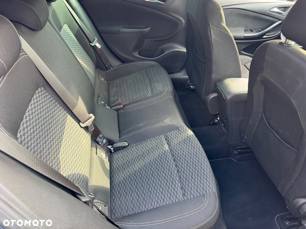 Opel Astra 1.4 Turbo Start/Stop Innovation - 23