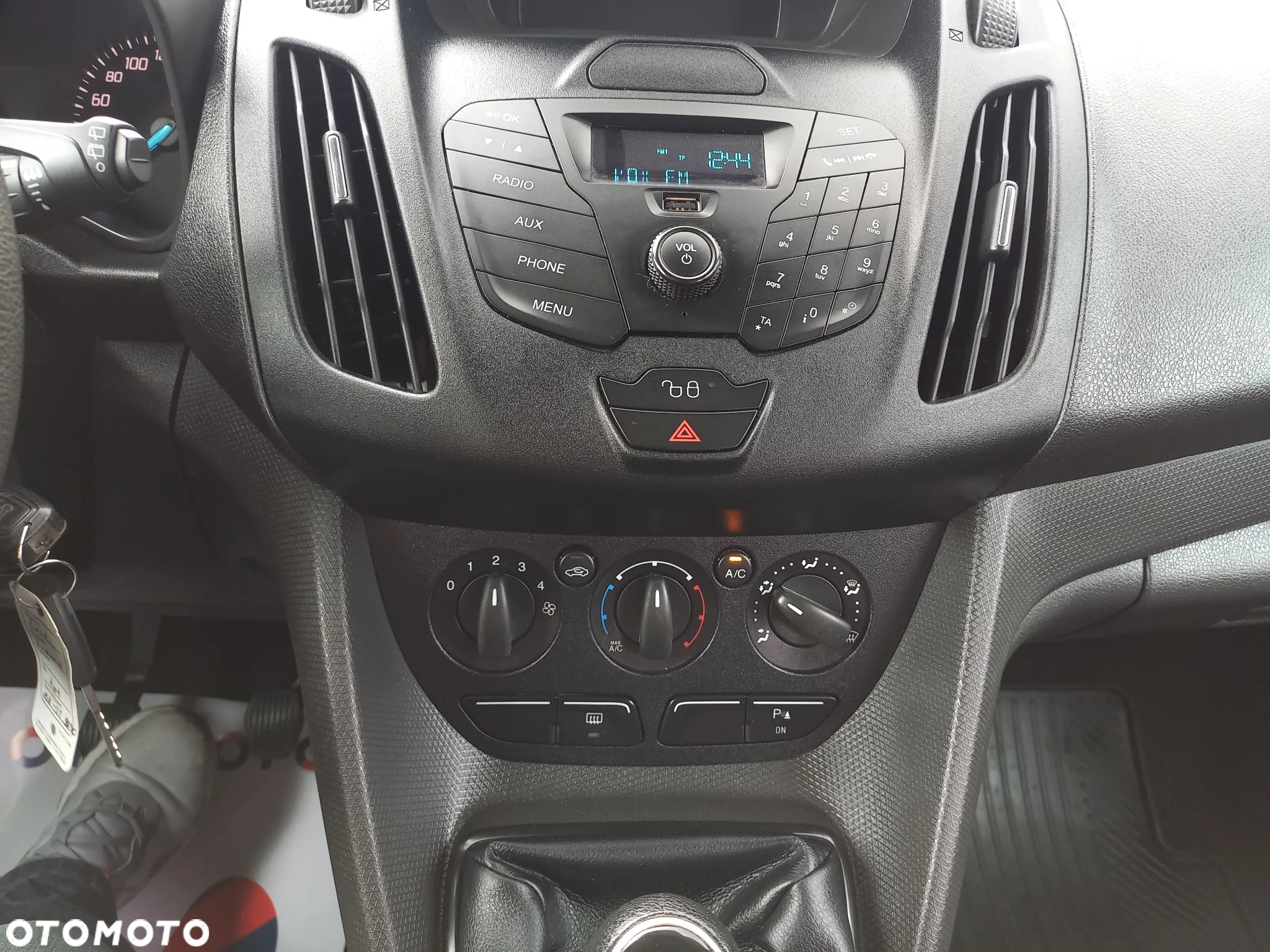 Ford Transit Connect - 22