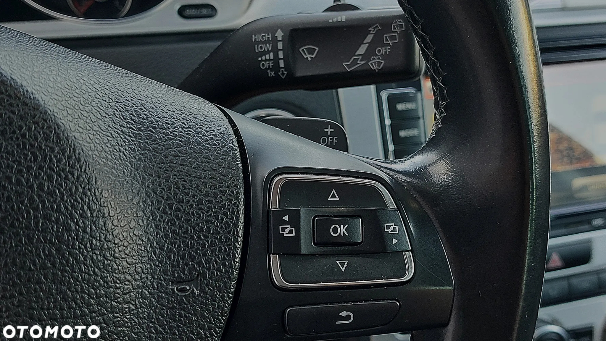 Volkswagen Passat - 17