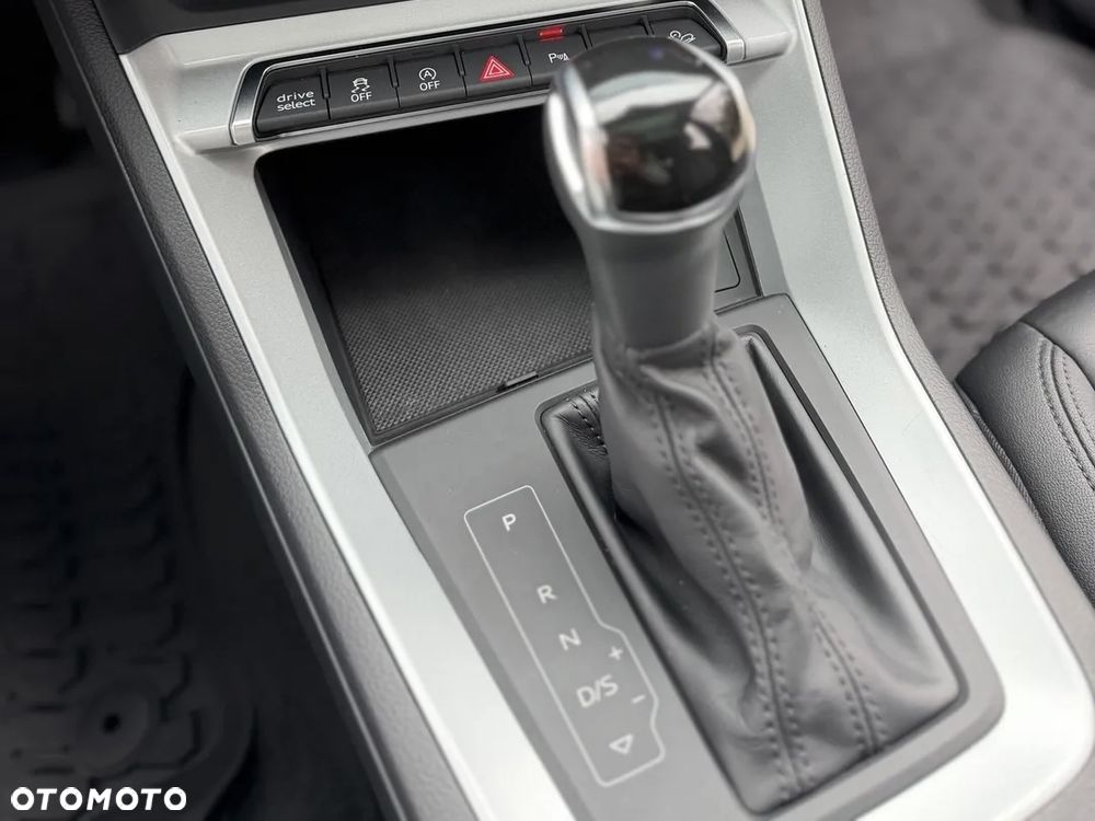 Audi Q3 2.0 TFSI Quattro Design S tronic - 24