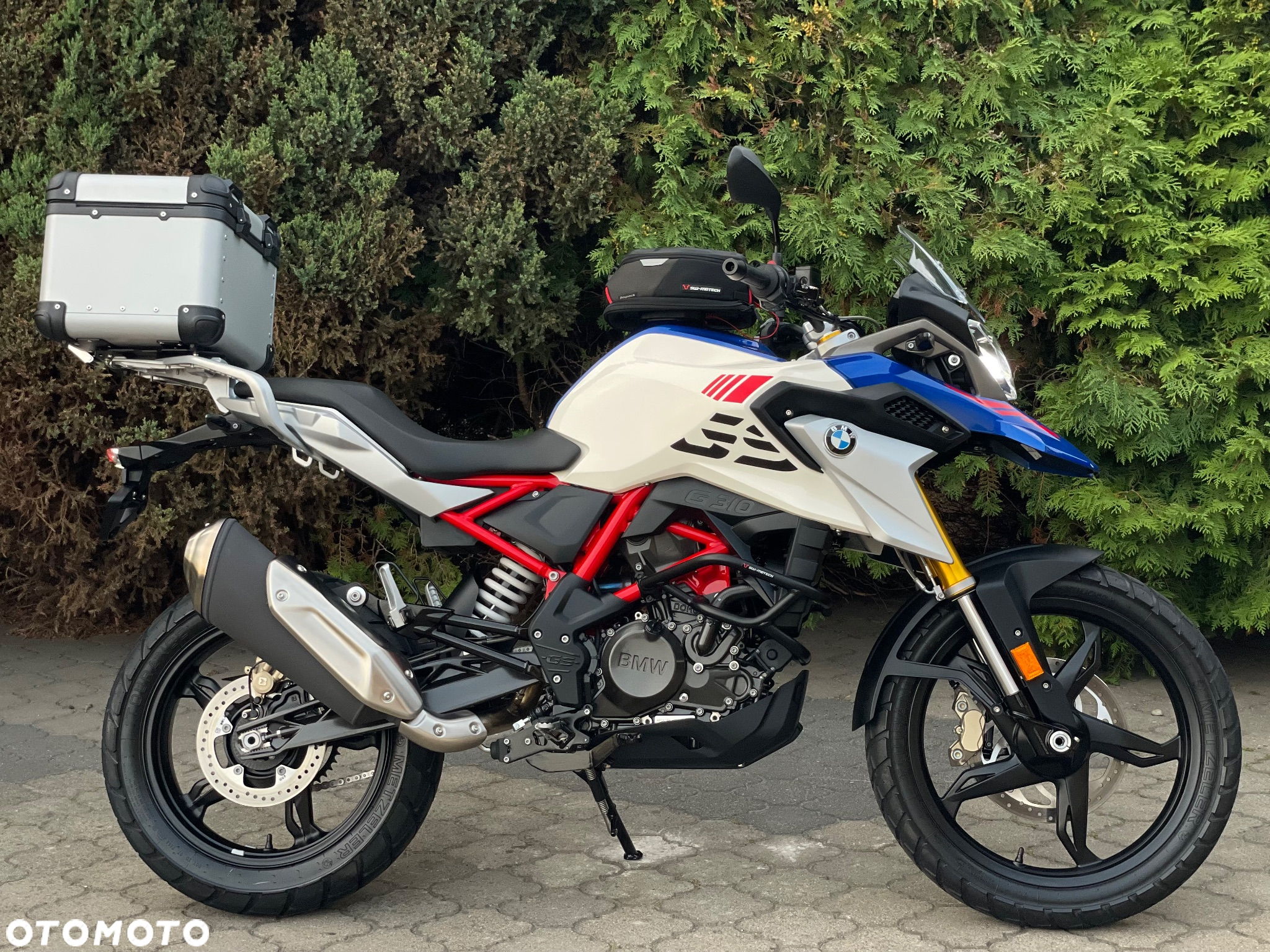 BMW G - 2