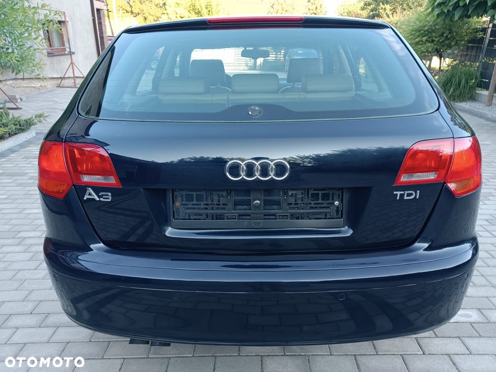 Audi A3 Sportback 1.9 TDI S line Sportpaket plus - 22