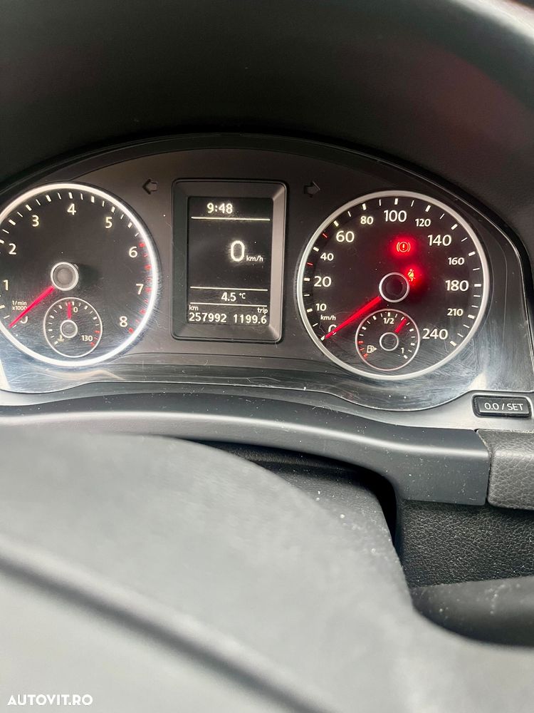 Volkswagen Tiguan - 5