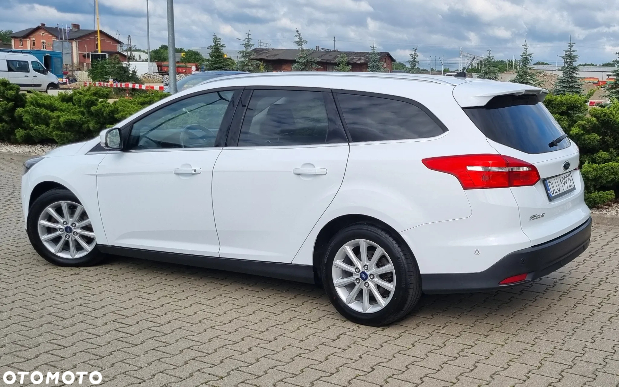 Ford Focus 1.5 EcoBlue Start-Stopp-System TITANIUM - 4