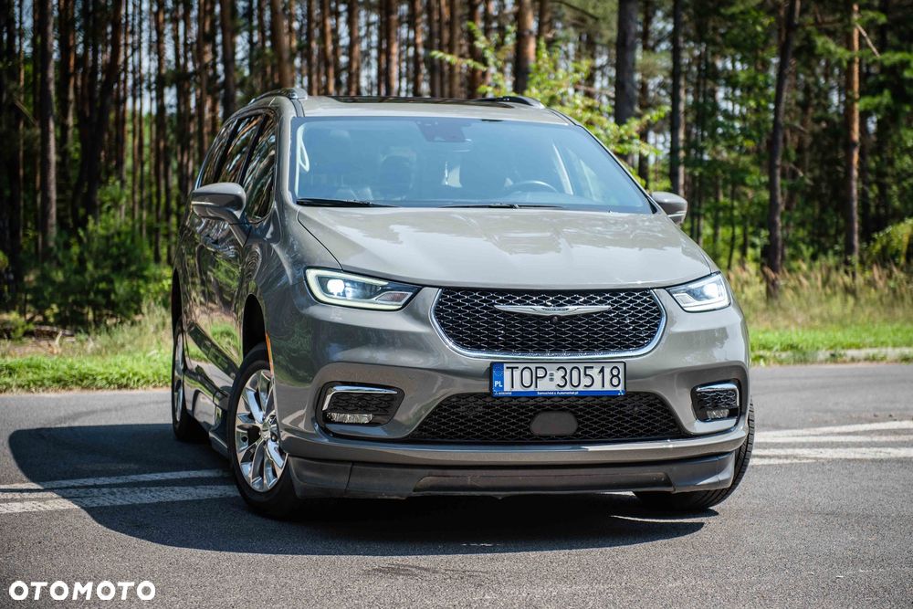 Chrysler Pacifica - 10