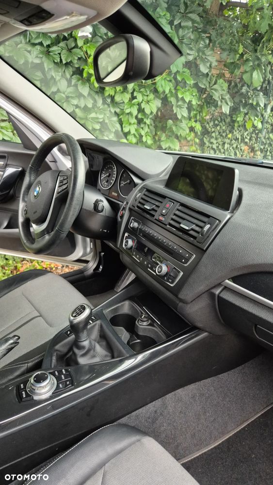 BMW Seria 1 116d EfficientDynamics - 26