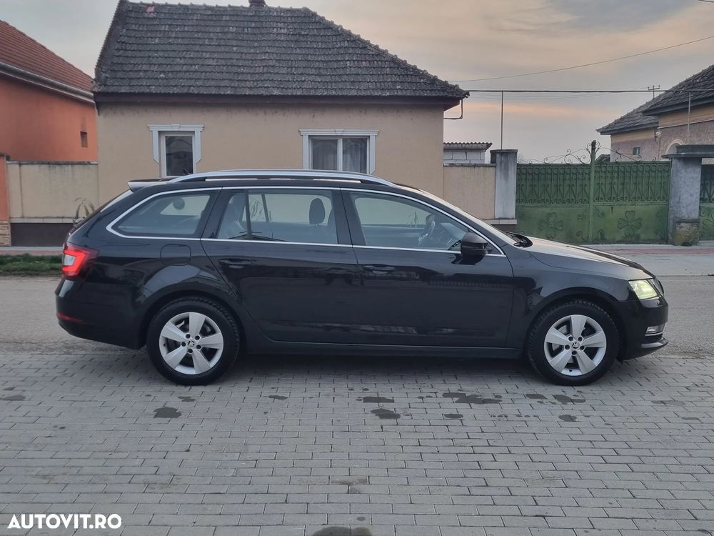 Skoda Octavia Combi Diesel 2.0 TDI DSG Style - 10