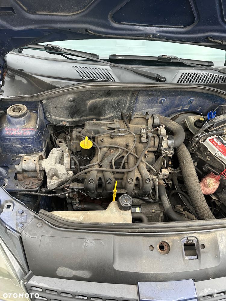 Renault Clio - 16