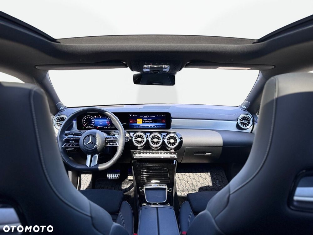 Mercedes-Benz CLA 220 d AMG Line 8G-DCT - 14