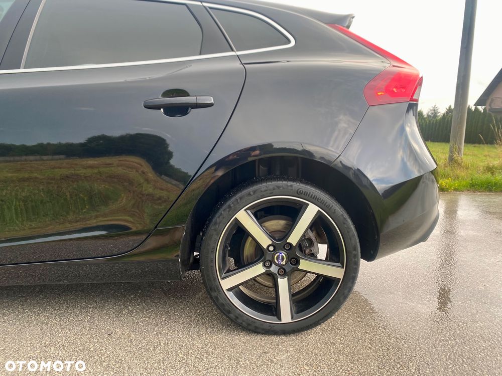Volvo V40 D4 Drive-E Momentum - 9