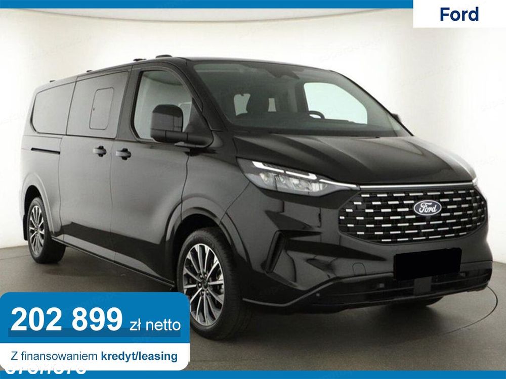 Ford Tourneo Custom - 1