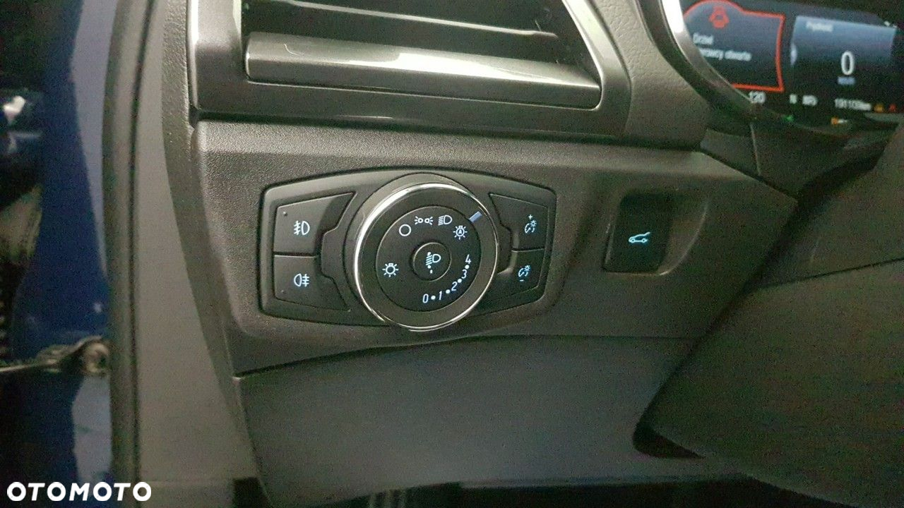 Ford Mondeo - 25