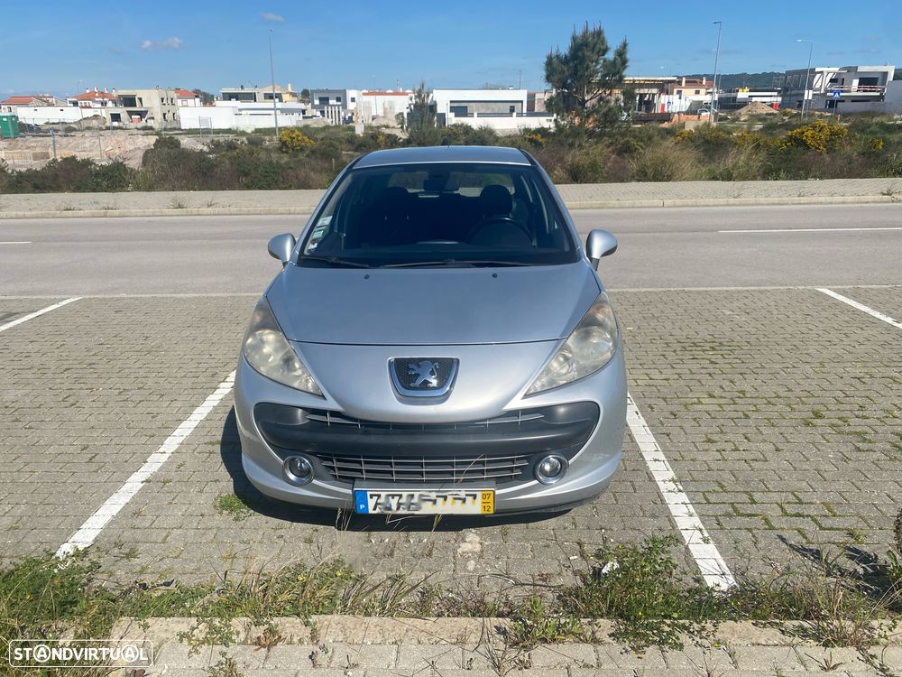 Peugeot 207 1.6 HDi Premium - 1