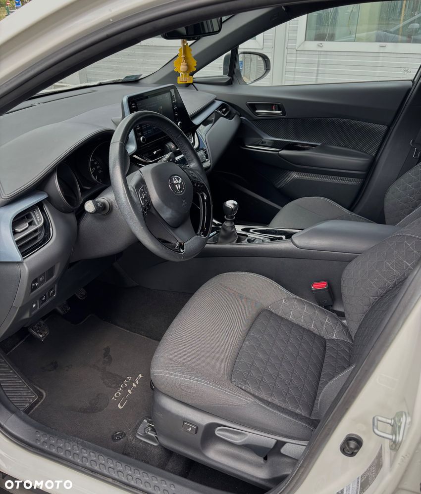 Toyota C-HR 1.2 T Style - 12