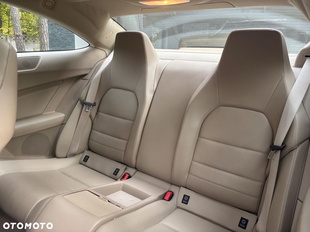 Mercedes-Benz Klasa C 350 Coupe (BlueEFFICIENCY) 7G-TRONIC - 15