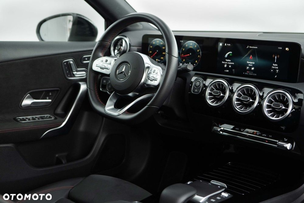 Mercedes-Benz Klasa A 180 AMG Line 7G-DCT - 28