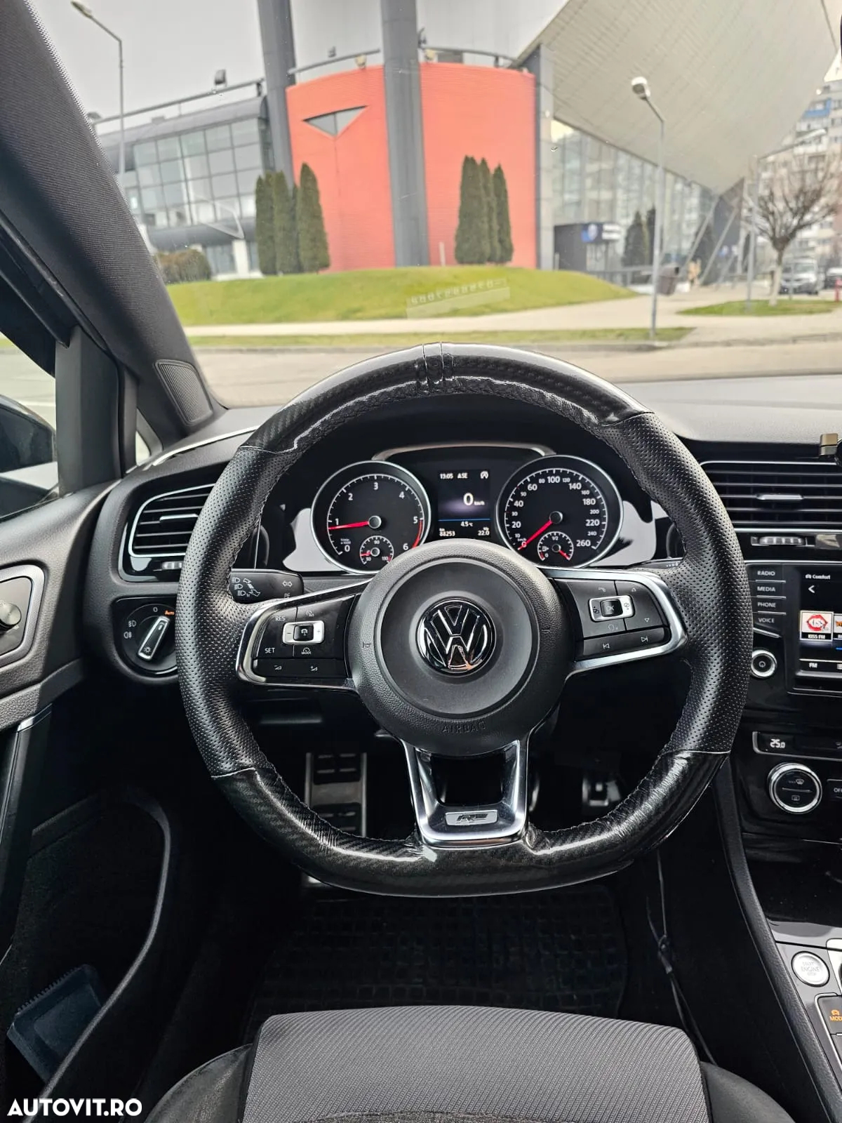 Volkswagen Golf 2.0 TDI 4Motion BMT Highline - 5